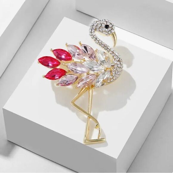 🩷 Betsey Johnson stunning & sparkling flamingo brooch 🩷 - Picture 2 of 7